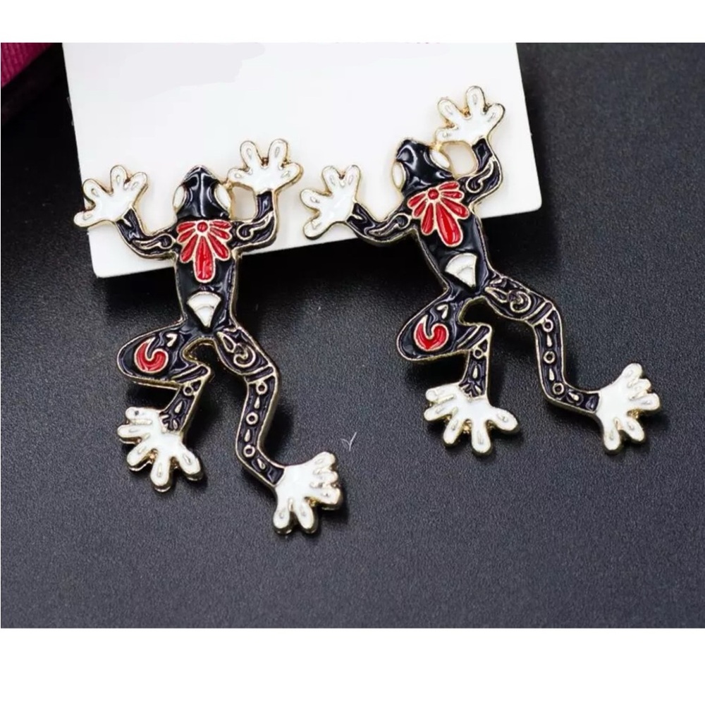 STUNNING Sexy Leaping Black Frog Earrings